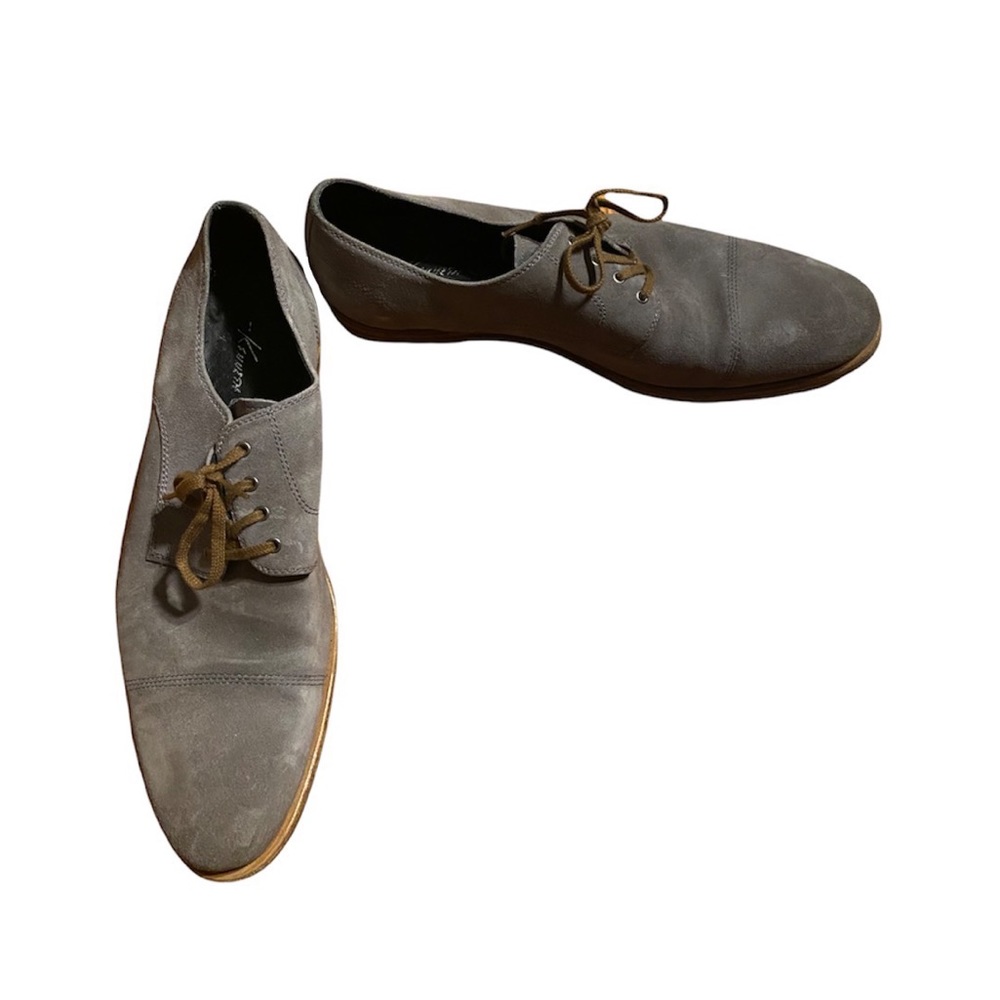 Kenneth Cole Suede Cap Toe Bottle Nose Oxford Shoe